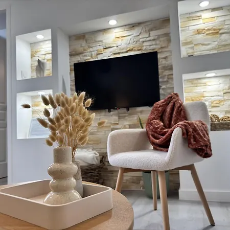 Le Colibri - 1 - Terrasse Apartment *